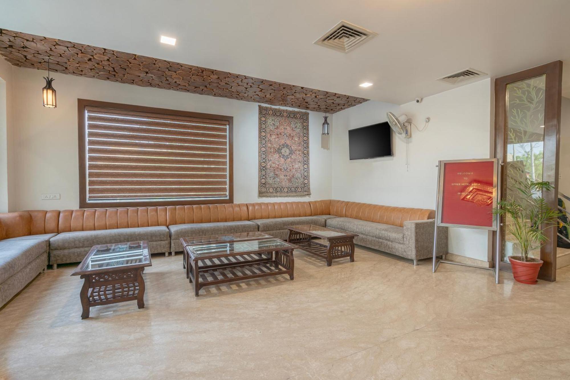 Spree Hotel Agra - Walking Distance To Tajmahal Kültér fotó