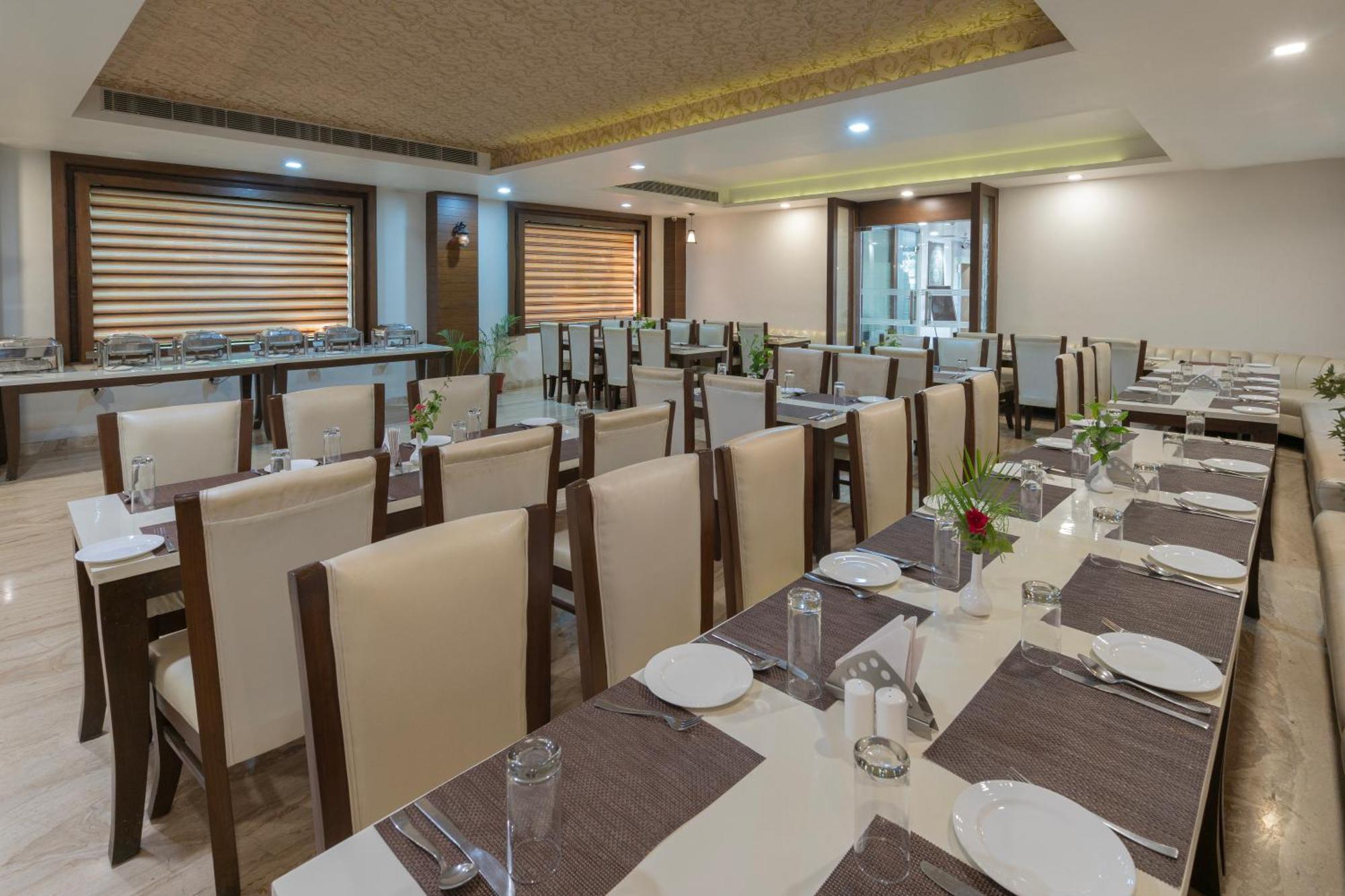 Spree Hotel Agra - Walking Distance To Tajmahal Kültér fotó