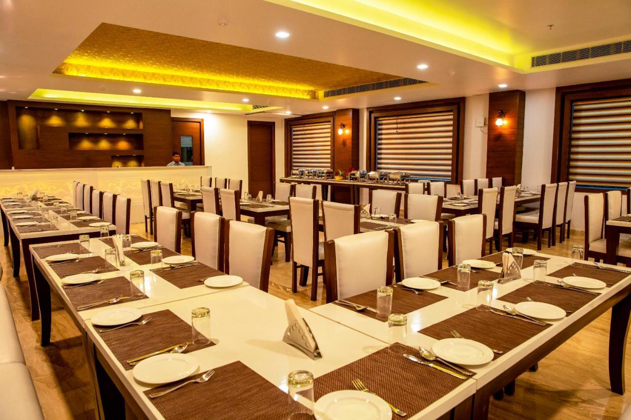 Spree Hotel Agra - Walking Distance To Tajmahal Kültér fotó